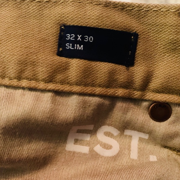 GAP - Picture 2 of 3